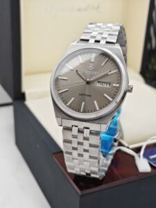Đồng hồ nam Margaret Dây thép trắng mặt xám kính sapphire MT.8187 lịch đôi